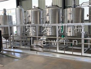 榨油機使用一段時間之后，如何清理油垢？